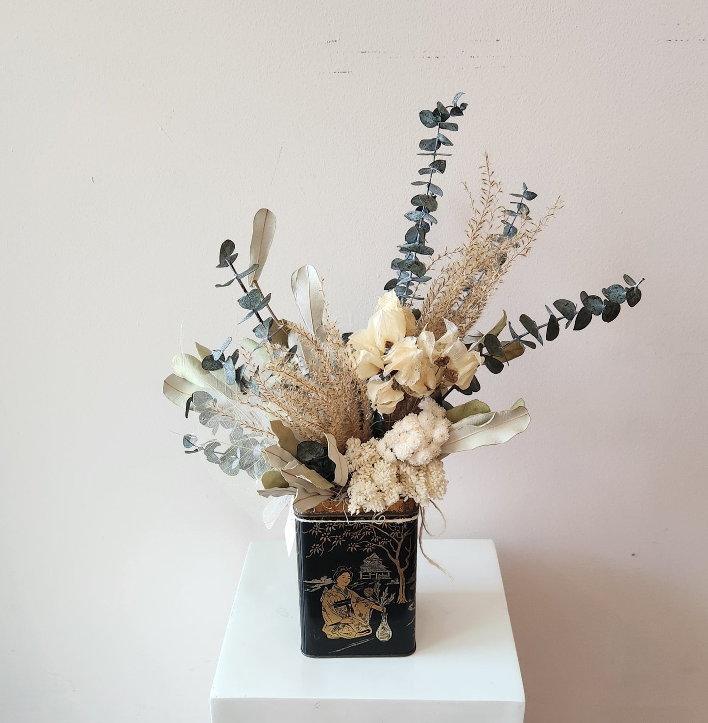 Black Tea Tin Dried Arrangement