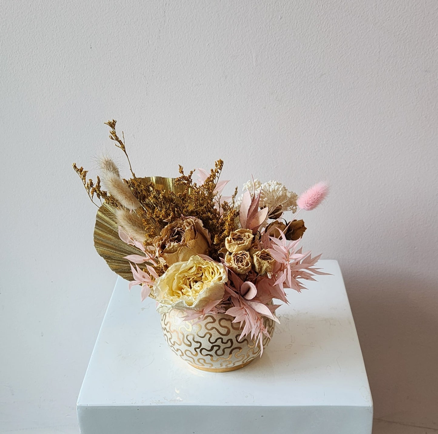 Rosey Gold Dried Arrangement