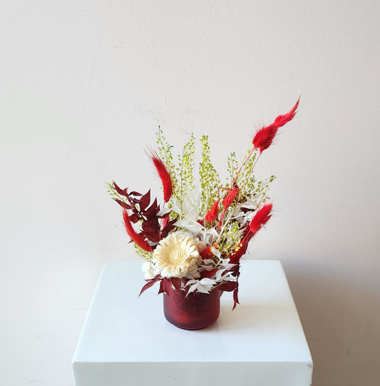 Mini Grinch Dried Arrangement