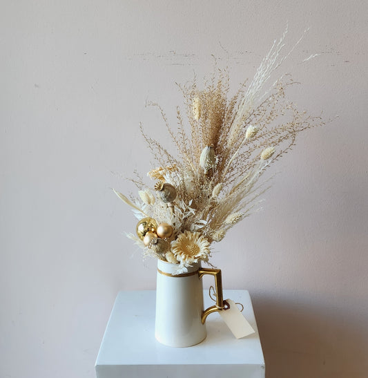 Dried Winter Glam Arrangement